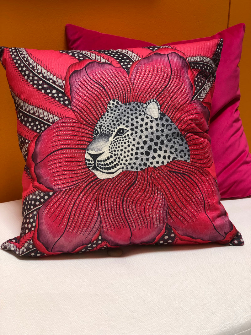 Pillow Cover Leopard Fuchsia